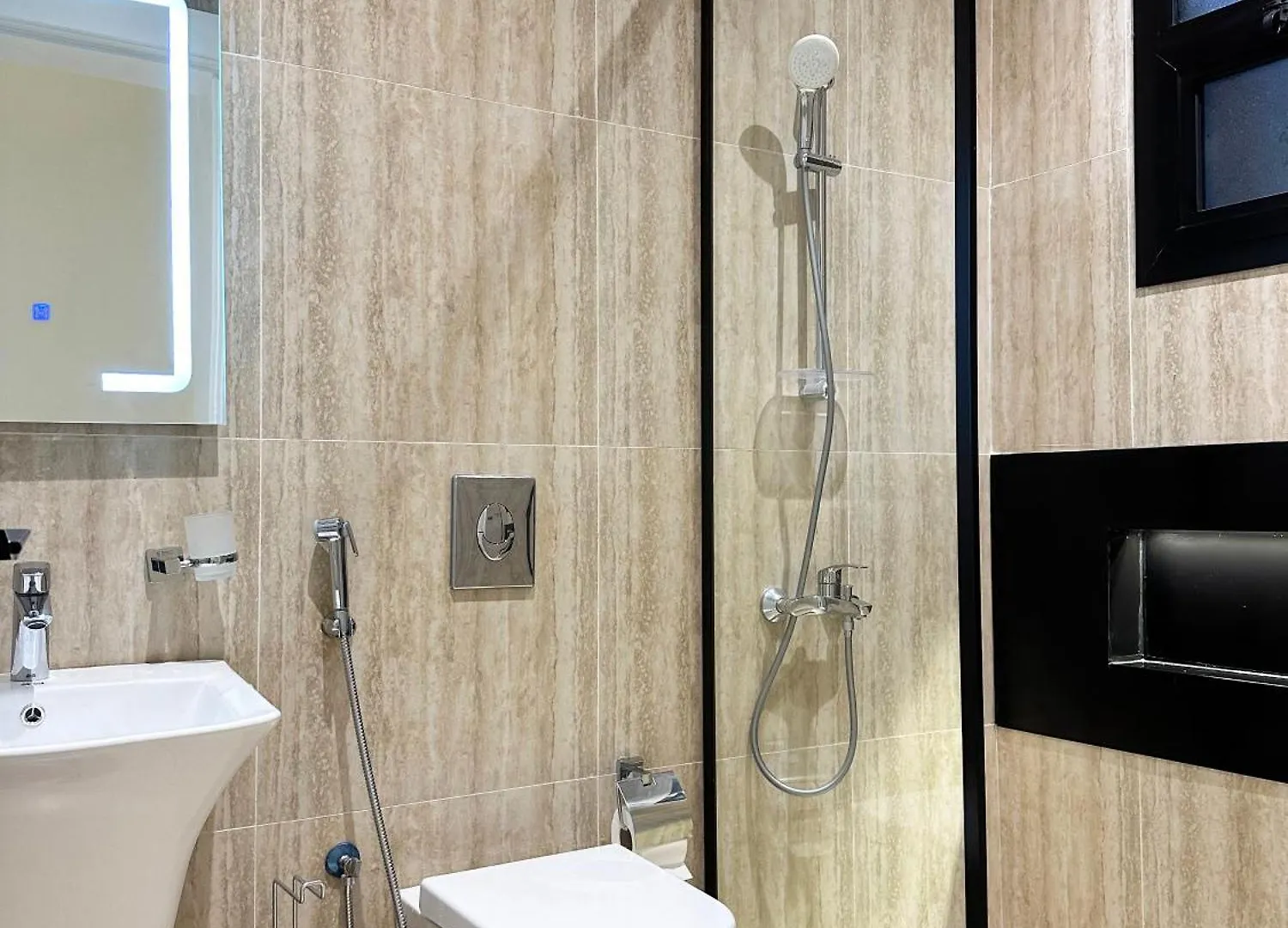 Kease Yasmin 4-6 Ramz Balcony Az16 Apartment Riyadh